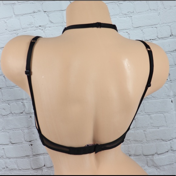 VS Victoria’s Secret Very Sexy Lace Push Up Bra - Picture 5 of 6